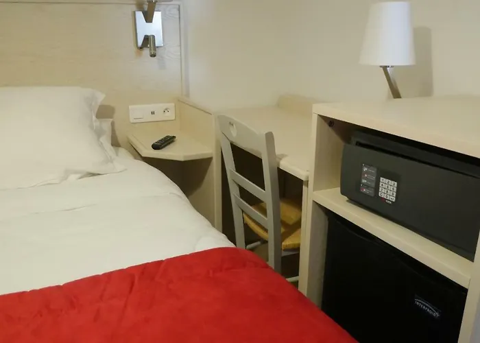 Corsica Porto-vecchio, Partie Dortoirs Порто-Веккьо